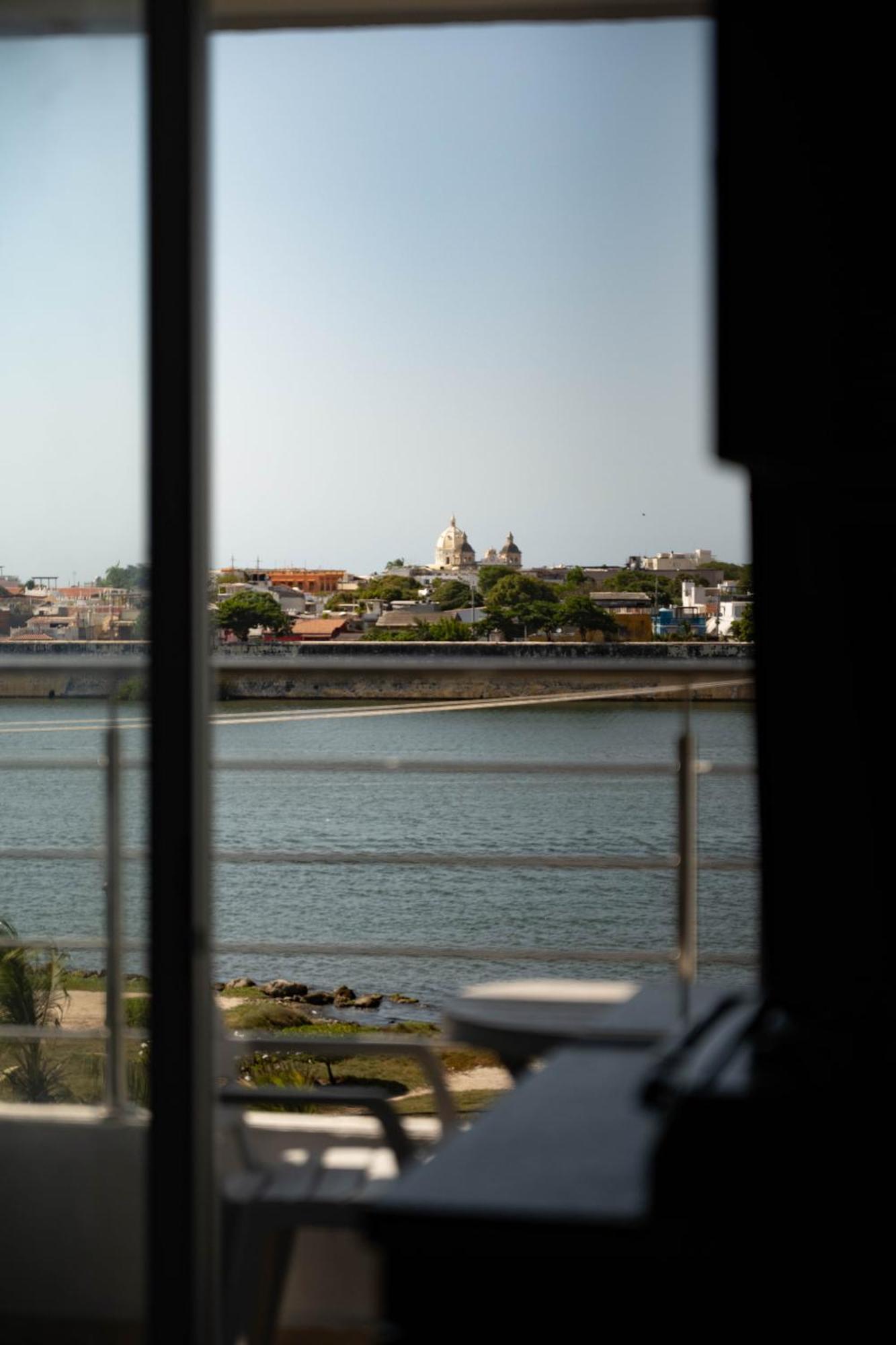 Bahia 79 Apartasuites Cerca Al Centro Cartagena Exterior foto